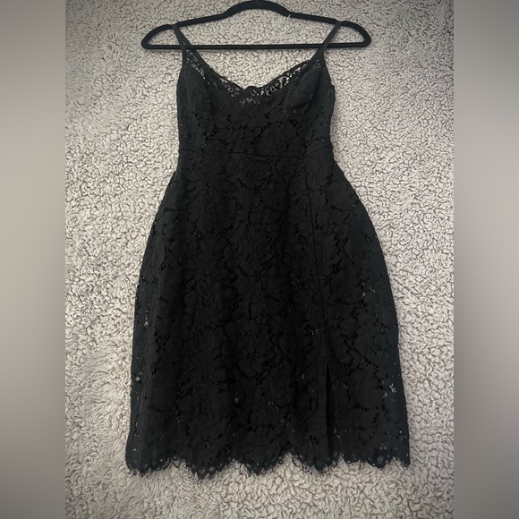 FN Dropping Hints Lace Dress - Worn Once - Picture 5 of 8